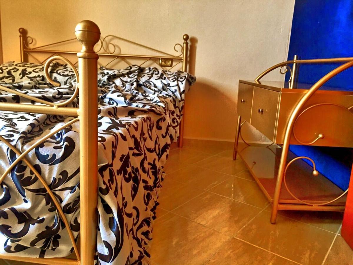 Luxury Holiday In Royal Apartment For King And Queen Sarandë Esterno foto
