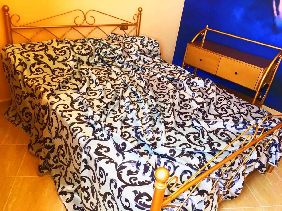 Luxury Holiday In Royal Apartment For King And Queen Sarandë Esterno foto