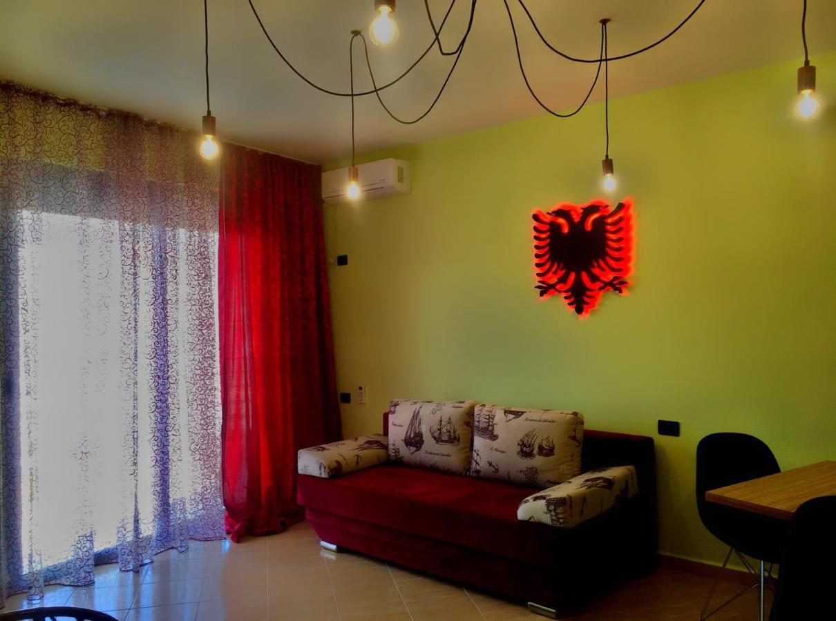 Luxury Holiday In Royal Apartment For King And Queen Sarandë Esterno foto