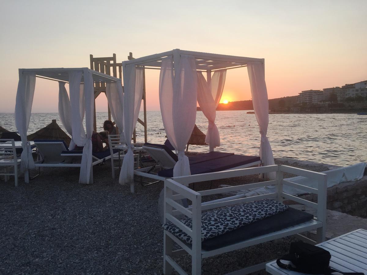 Luxury Holiday In Royal Apartment For King And Queen Sarandë Esterno foto